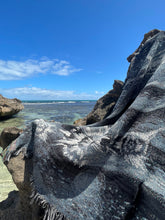 Load image into Gallery viewer, Yabinki Blankie